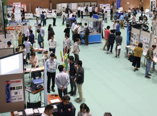 企業展示の風景1